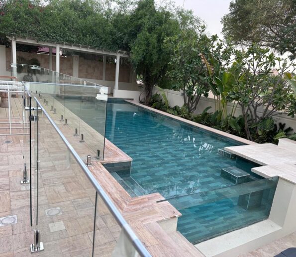 Completed luxury swimming pool built by DesertLink.